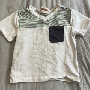 Rorie Whelan white and green v neck short sleeve tee with gray pocket, size 18M